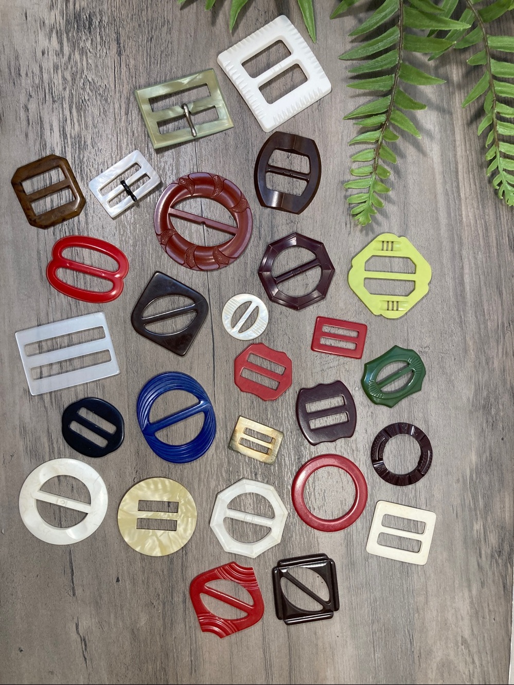 Set Of Vintage And Bakelite Buckles Art Deco Mod Red Green Brown Blue White